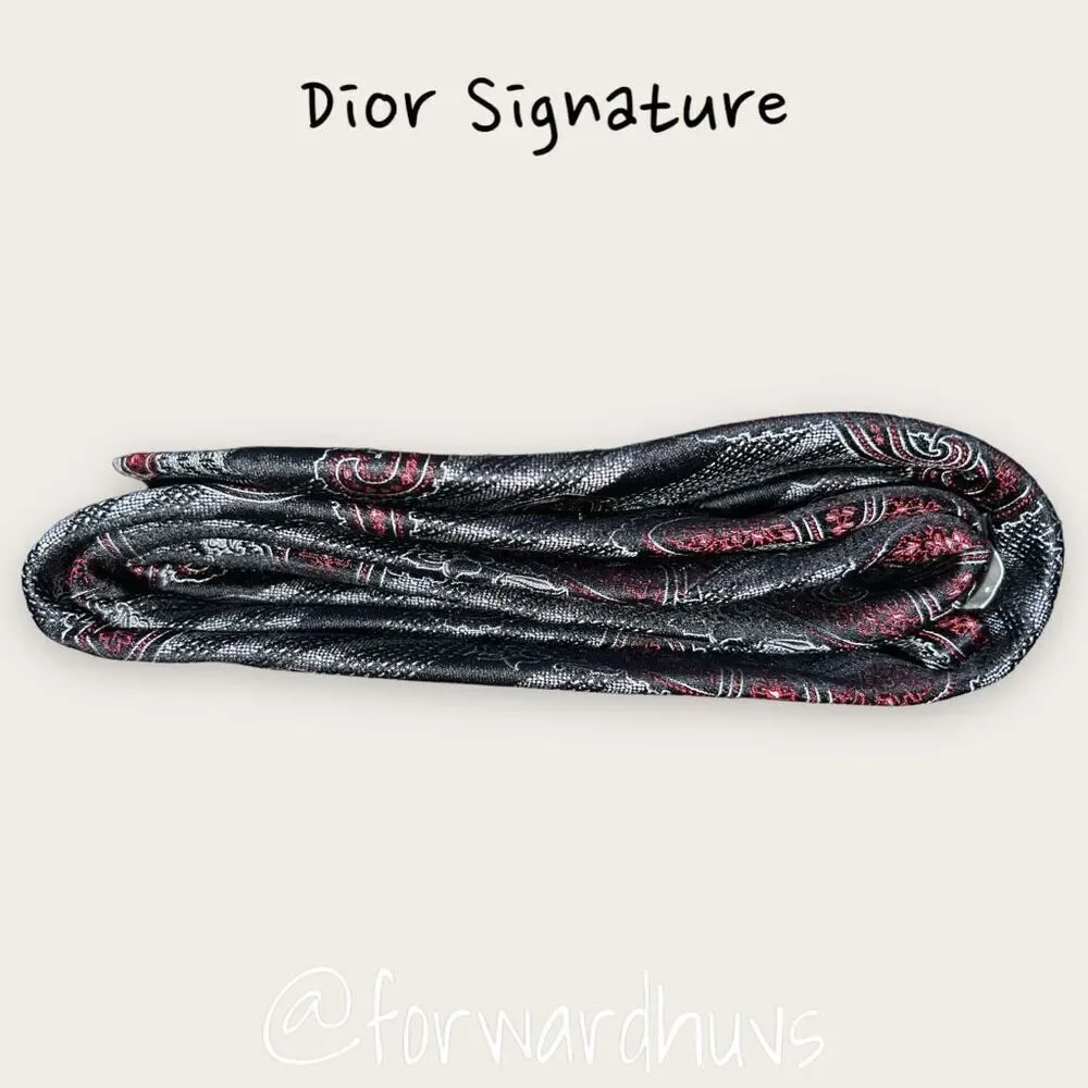 Dior Signature 100% Silk Necktie – Timeless Elegance
